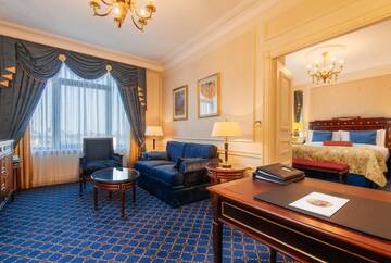 Люкс Fairmont Gold с 1 спальней в Отеле Fairmont Grand Hotel Kyiv